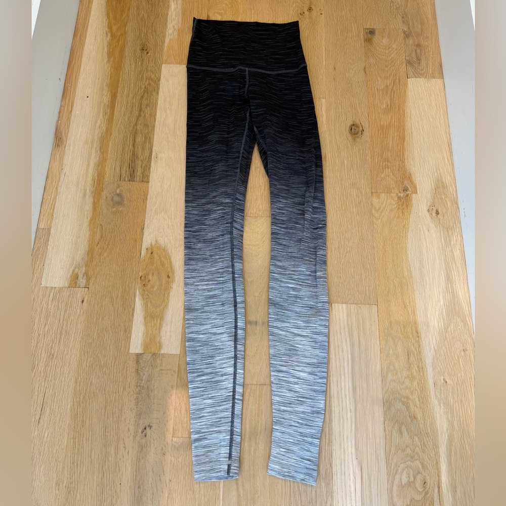 lululemon athletica Black and Gray ombré full length Leggings